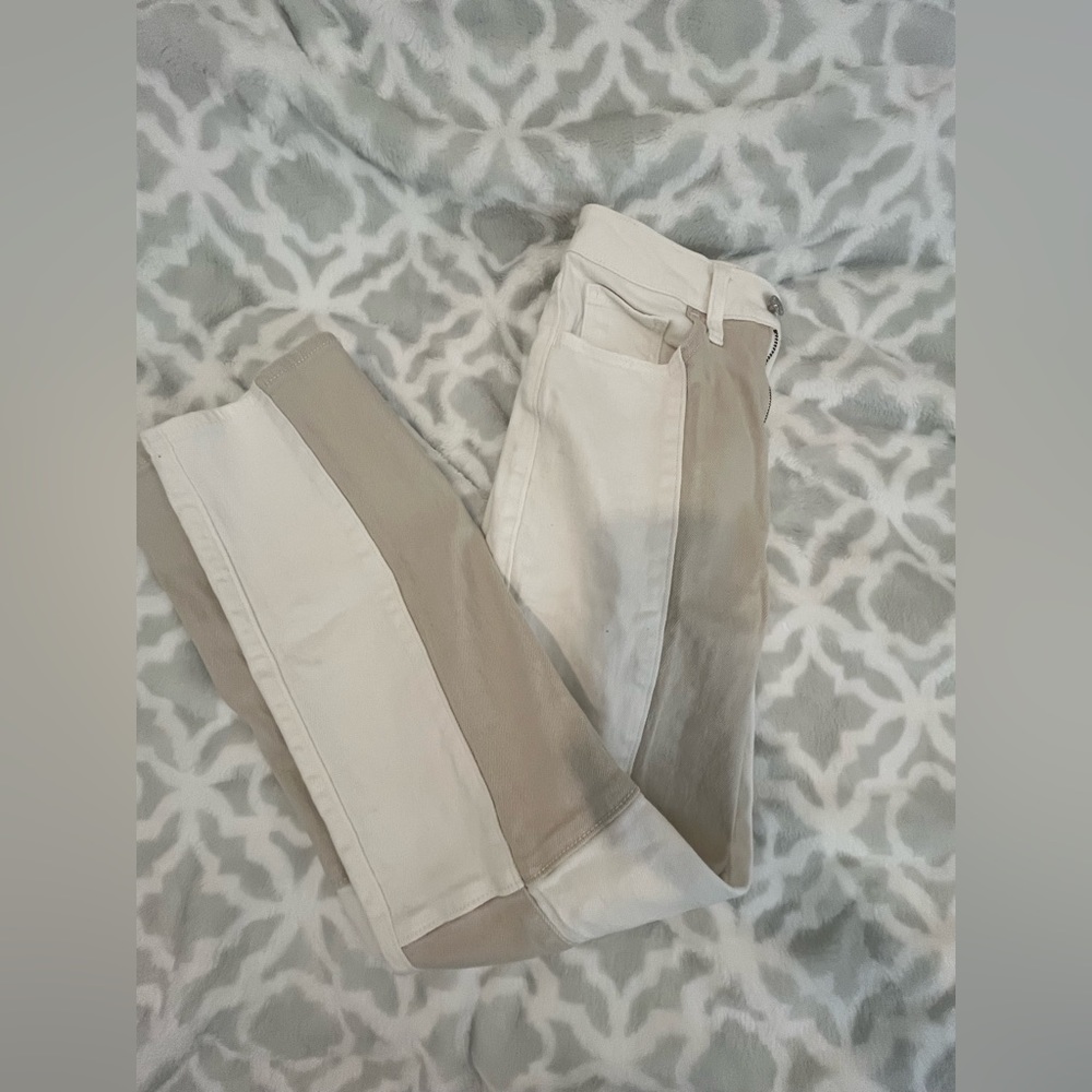 Hollister Ultra High Rise White Patchwork Vintage Ankle Straight Jeans